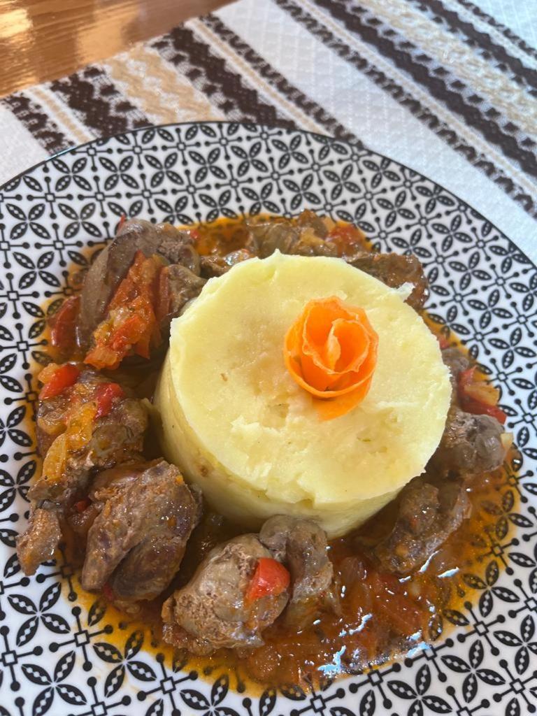 Pensiunea Mireasma Bucovinei Crucea ภายนอก รูปภาพ